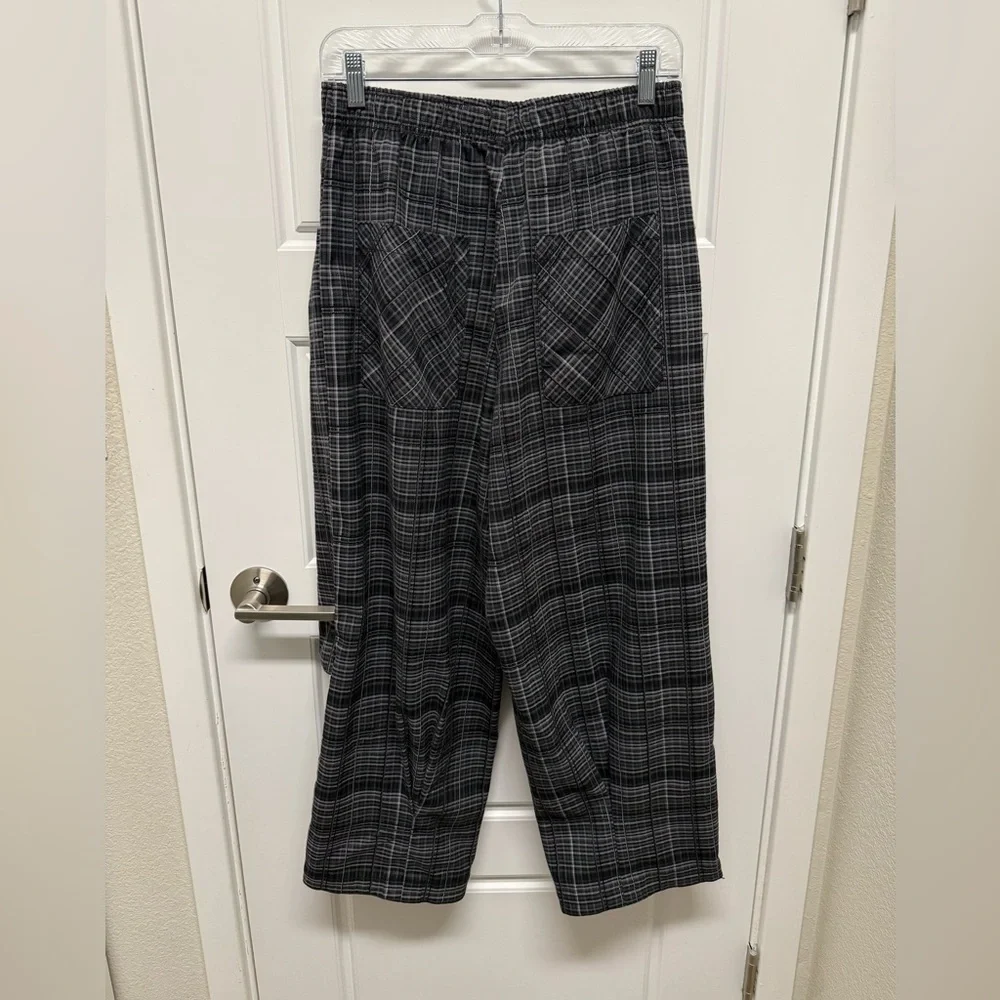 Free People Nice Choice Pull-On Pants - black and white plaid - size small - Picture 4 of 4